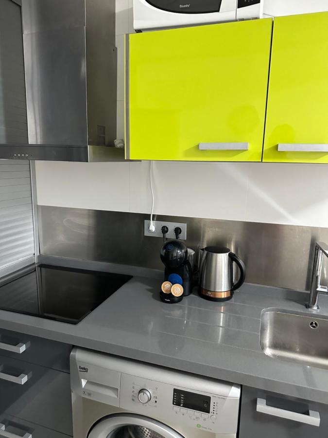 Beach Apartment Торевиеха Екстериор снимка