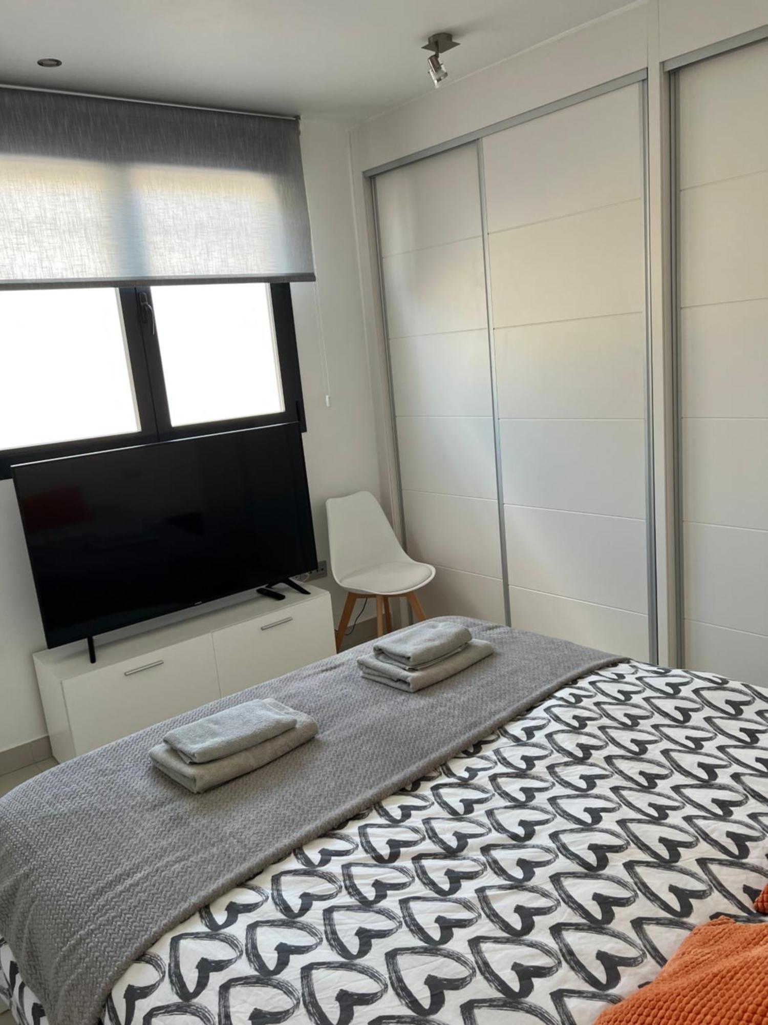 Beach Apartment Торевиеха Екстериор снимка